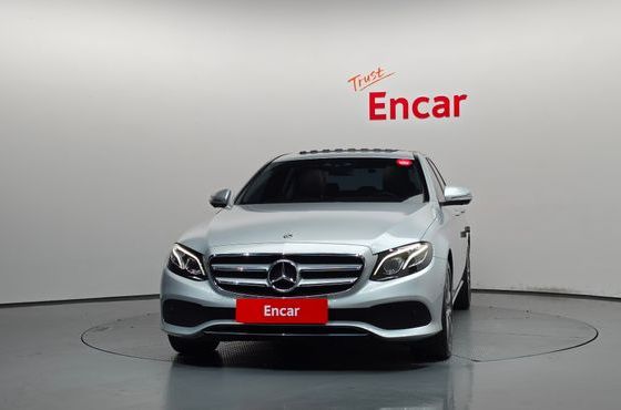 Mercedes-Benz E-Class E300 4MATIC Avnatgarde — пробег 147 516 км — фото 3 из 5