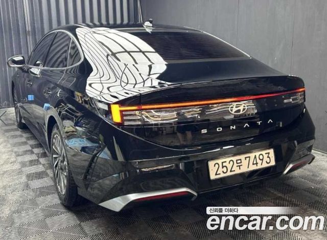 Hyundai Sonata Exclusive — пробег 17 101 км — фото 3 из 5