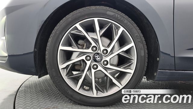 Hyundai AVANTE 1.6 Premium — пробег 125 850 км — фото 5 из 5