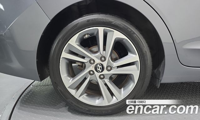 Hyundai AVANTE из Кореи Encar