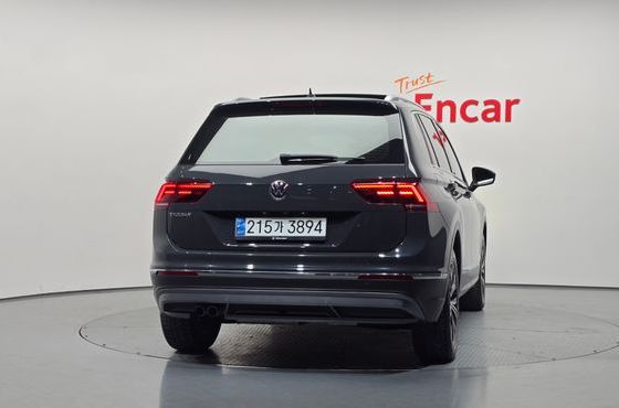 Volkswagen Tiguan 2.0 TDI Prestige — пробег 89 080 км — фото 4 из 5