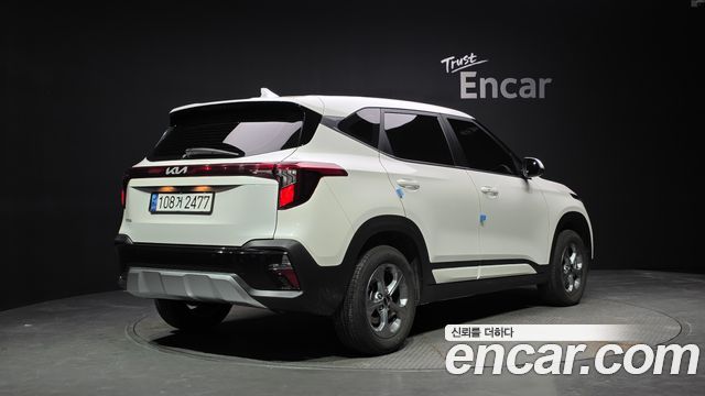Kia Seltos из Кореи Encar
