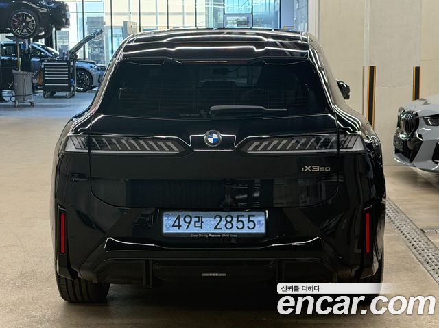BMW iX3 50 xDrive M 스포츠 — пробег 50 км — фото 2 из 5