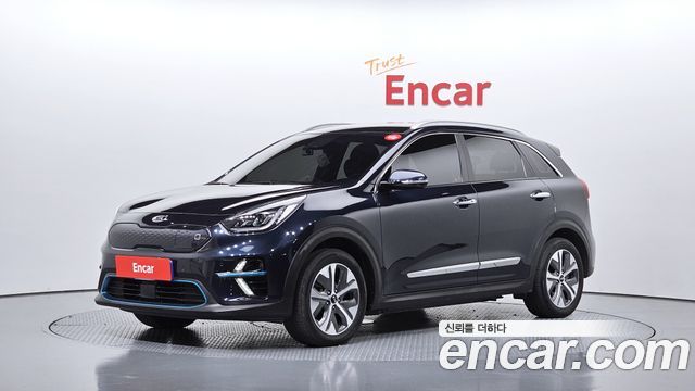 Kia Niro Noblesse — пробег 183 043 км — фото 1 из 5