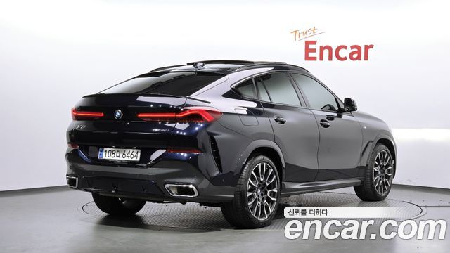 BMW X6 xDrive40i M Sport — пробег 25 203 км — фото 2 из 5