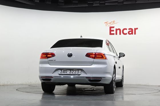 Volkswagen Passat 2.0 TDI Prestige — пробег 84 149 км — фото 4 из 5