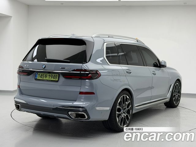 BMW X7 xDrive 40d M Sport 7 STR — пробег 10 400 км — фото 4 из 5