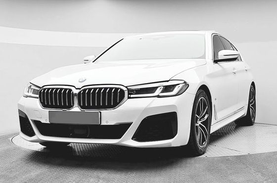 BMW 5-Series 520i M Sport — пробег 32 988 км — фото 1 из 5