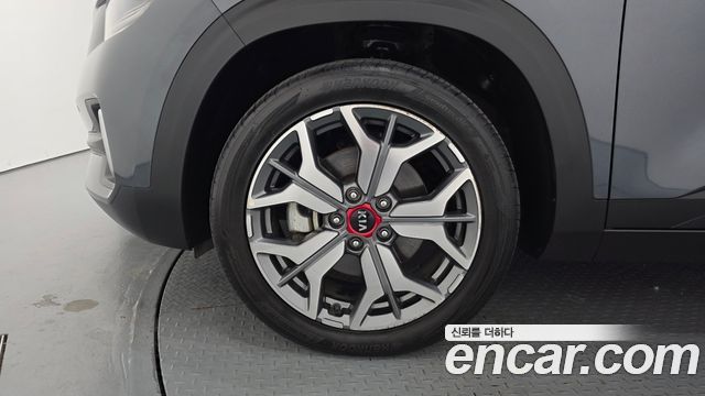 Kia Seltos из Кореи Encar