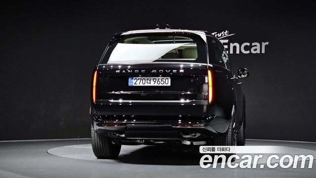 Land Rover Range Rover P530 Autobiography Long Wheel Base — пробег 19 км — фото 4 из 5