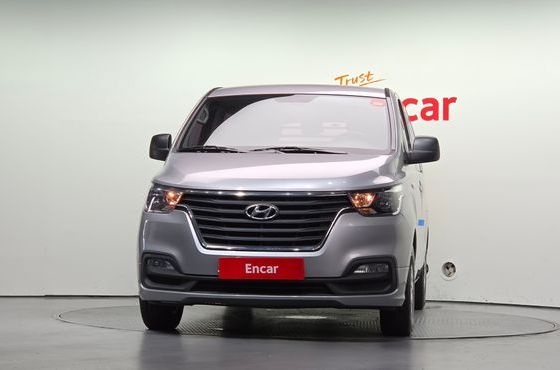 Hyundai Starex Van 5-Seater Smart — пробег 149 807 км — фото 3 из 5