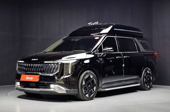 Kia Carnival Diesel 9-Seater Hi Limousine Signature — пробег 85 163 км — фото 1 из 5