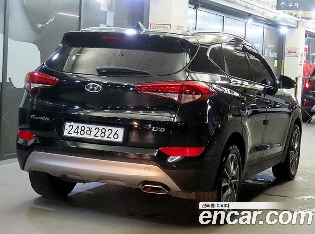 Hyundai Tucson Diesel 1.7 2WD Premium — пробег 96 392 км — фото 4 из 5