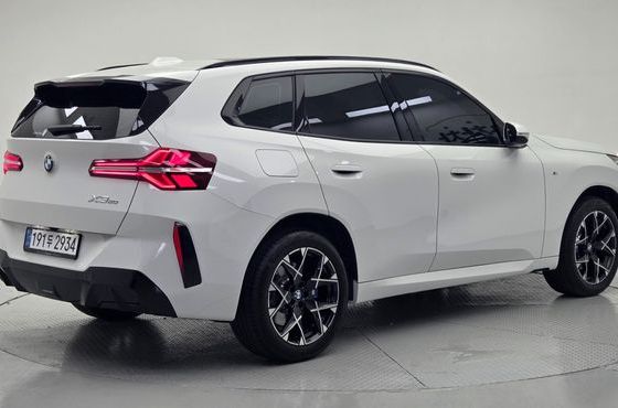 BMW X3 xDrive 20 M Sport — пробег 6 015 км — фото 2 из 5