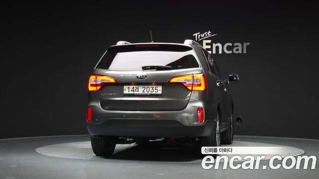 Kia Sorento Diesel 2.0 2WD TLX Special — пробег 183 080 км — фото 4 из 5