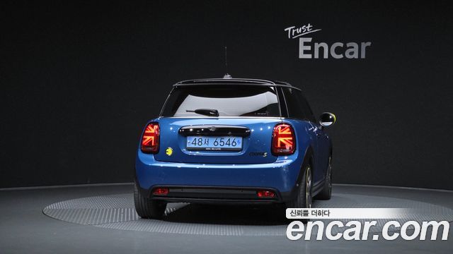 Mini Cooper SE Electric 3rd — пробег 63 533 км — фото 4 из 5