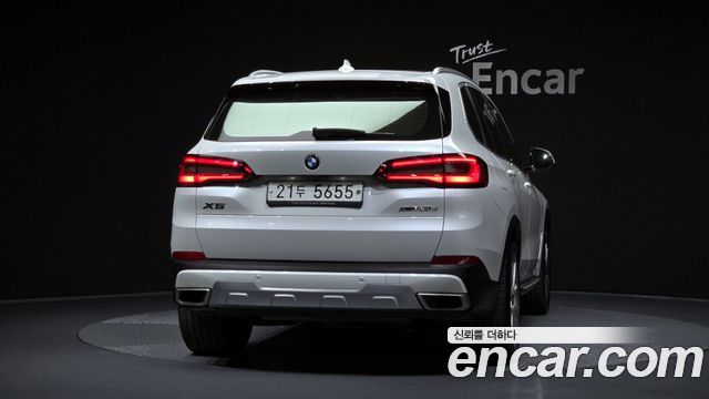 BMW X5 xDrive 30d xLine — пробег 118 231 км — фото 4 из 5