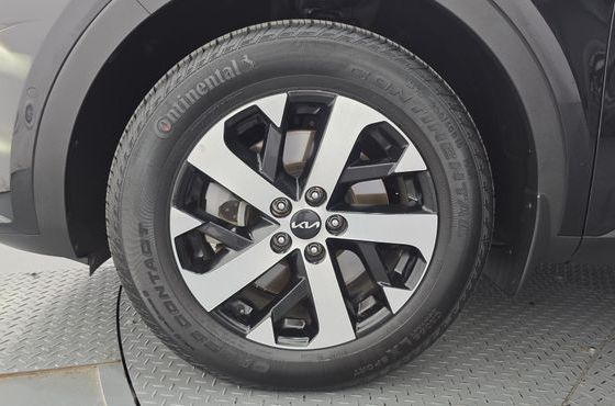 Kia Sorento Gasoline 2.5T 2WD Signature — пробег 70 315 км — фото 5 из 5