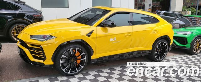 Lamborghini Urus из Кореи Encar