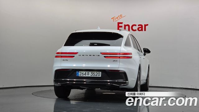Genesis GV70 из Кореи Encar
