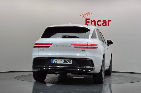 Genesis GV70 2.5T Gasoline AWD — пробег 3 335 км — фото 4 из 5