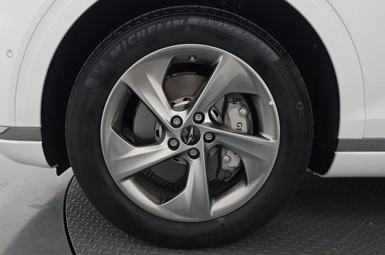 Genesis GV70 2.5T Gasoline AWD — пробег 3 335 км — фото 5 из 5