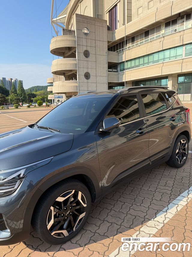 Kia Seltos Gasoline 1.6 Turbo 2WD Prestige — пробег 32 000 км — фото 2 из 5