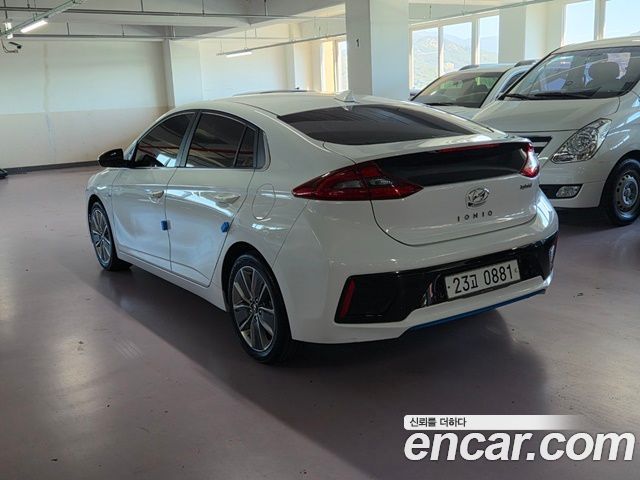 Hyundai Ioniq из Кореи Encar