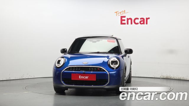 Mini Cooper Favoured — пробег 23 807 км — фото 3 из 5