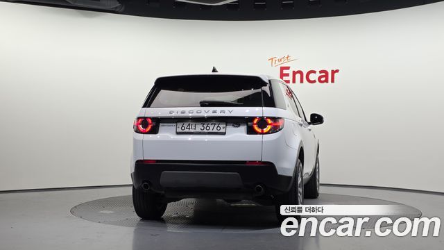Land Rover Discovery Sport 2.0 TD4 SE (150PS) — пробег 81 440 км — фото 4 из 5