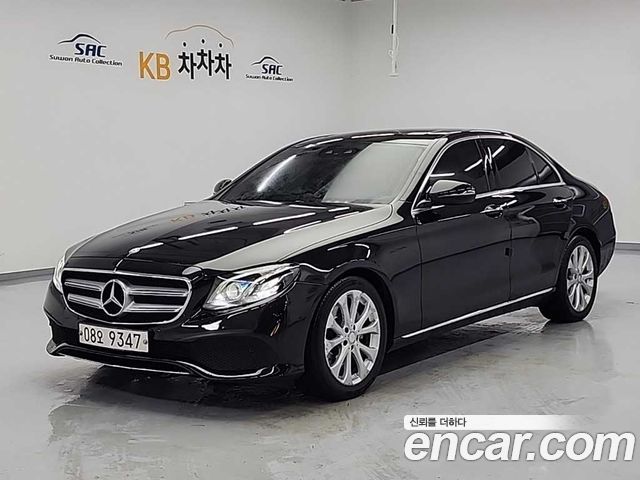 Mercedes-Benz E-Class E220d Avantgarde — пробег 125 773 км — фото 1 из 5