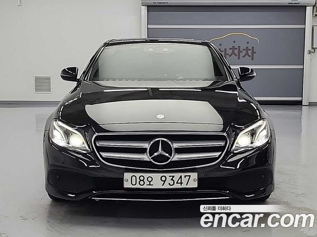 Mercedes-Benz E-Class E220d Avantgarde — пробег 125 773 км — фото 2 из 5