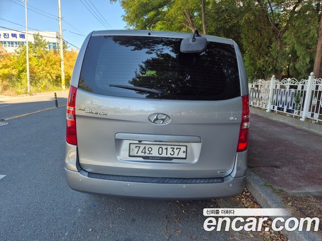 Hyundai Starex 4WD Wagon 12-Seater Smart — пробег 139 598 км — фото 5 из 5