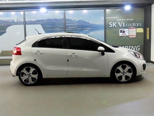 Kia pride 1.6 GDI Hatchback Prestige — пробег 66 345 км — фото 3 из 5