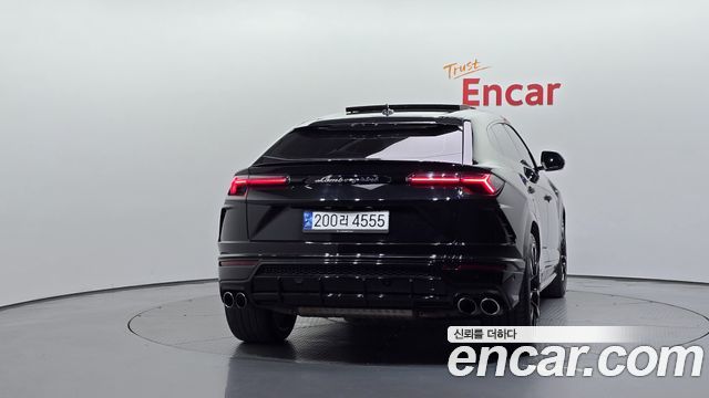 Lamborghini Urus 4.0 V8 — пробег 48 305 км — фото 4 из 5