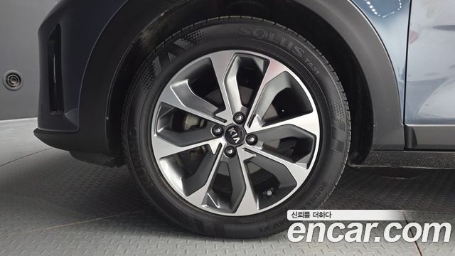 Kia Stonic из Кореи Encar