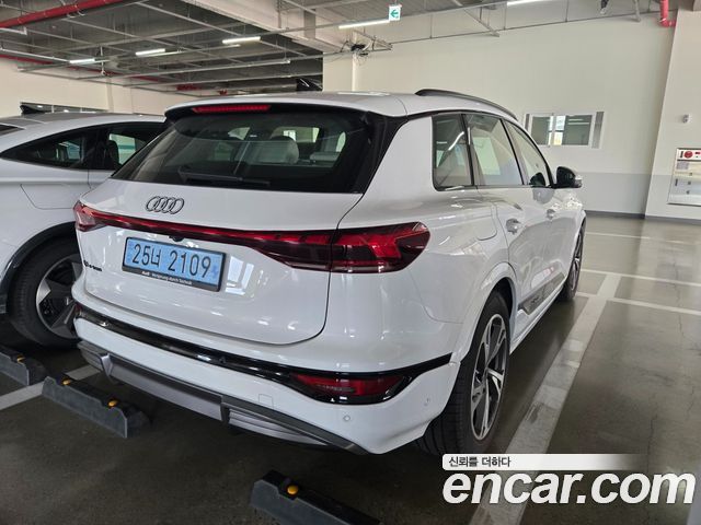 Audi Q6 e-tron S Line — пробег 200 км — фото 2 из 5