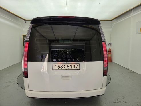Hyundai Staria L3.5 Lounge 9-Seater Mobility — пробег 70 000 км — фото 4 из 5