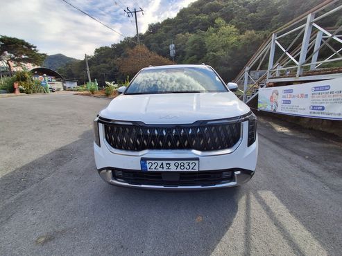 Kia Carnival HEV 9seater Signature — пробег 44 000 км — фото 1 из 5