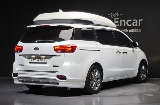 Kia Carnival 9-Seater Hi-Limousine Prestige — пробег 265 816 км — фото 2 из 5