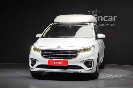 Kia Carnival 9-Seater Hi-Limousine Prestige — пробег 265 816 км — фото 3 из 5