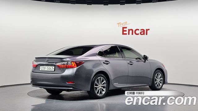 Lexus ES premium XV60 — пробег 36 000 км — фото 2 из 5