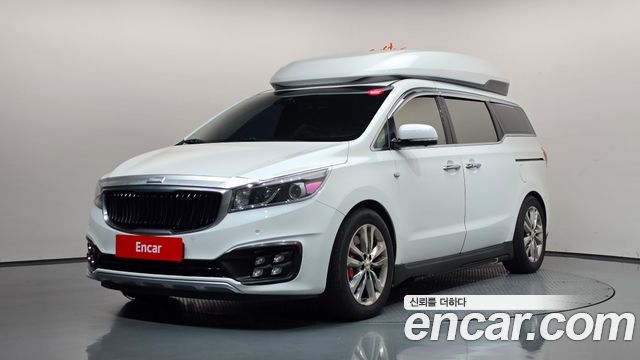 Kia Carnival 9-seater Hi-Limousine Noblesse — пробег 259 765 км — фото 1 из 5