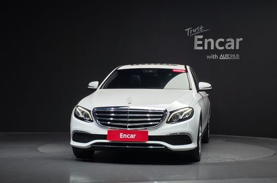 Mercedes-Benz E-Class E220d 4MATIC Exclusive — пробег 41 421 км — фото 3 из 5