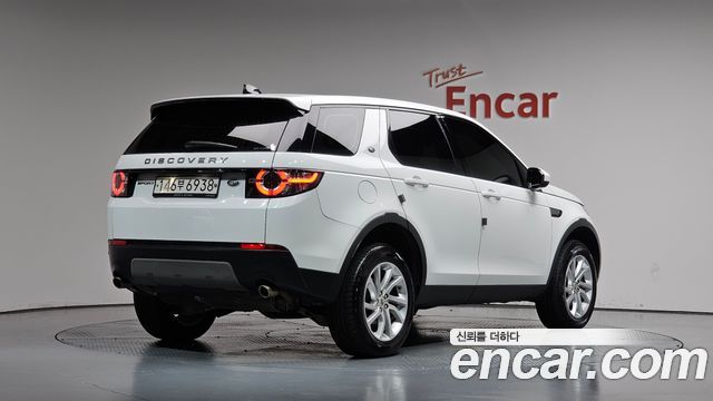 Land Rover Discovery Sport 2.0 TD4 SE (150PS) — пробег 50 150 км — фото 2 из 5