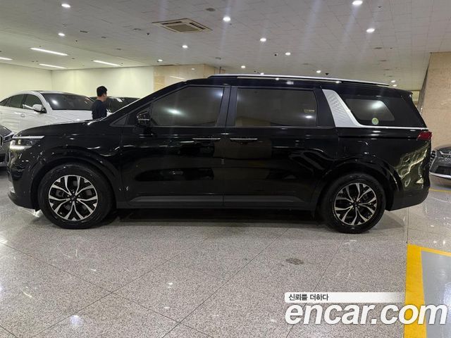 Kia Carnival Diesel 9-Seater Prestige — пробег 109 923 км — фото 3 из 5
