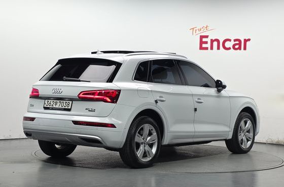 Audi Q5 40 TDI Quattro Premium — пробег 55 236 км — фото 2 из 5