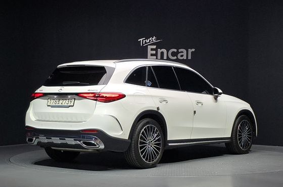 Mercedes-Benz GLC-Class GLC300 4MATIC AMG Line — пробег 13 940 км — фото 2 из 5