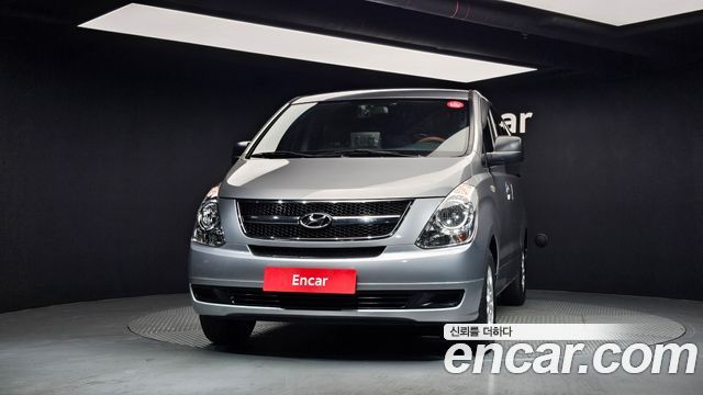 Hyundai Starex 12-Seater Wagon CVX Deluxe — пробег 172 867 км — фото 3 из 5