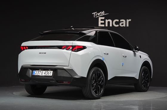 Peugeot 3008 1.2 Hybrid GT — пробег 7 505 км — фото 2 из 5